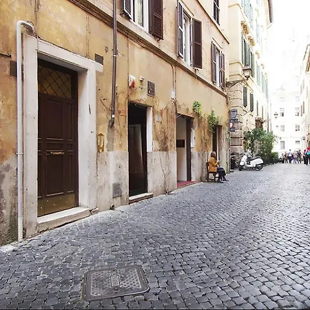 Holidays Banchi Nuovi Rome Exterior photo