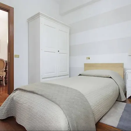 Holidays Banchi Nuovi Rome Exterior photo