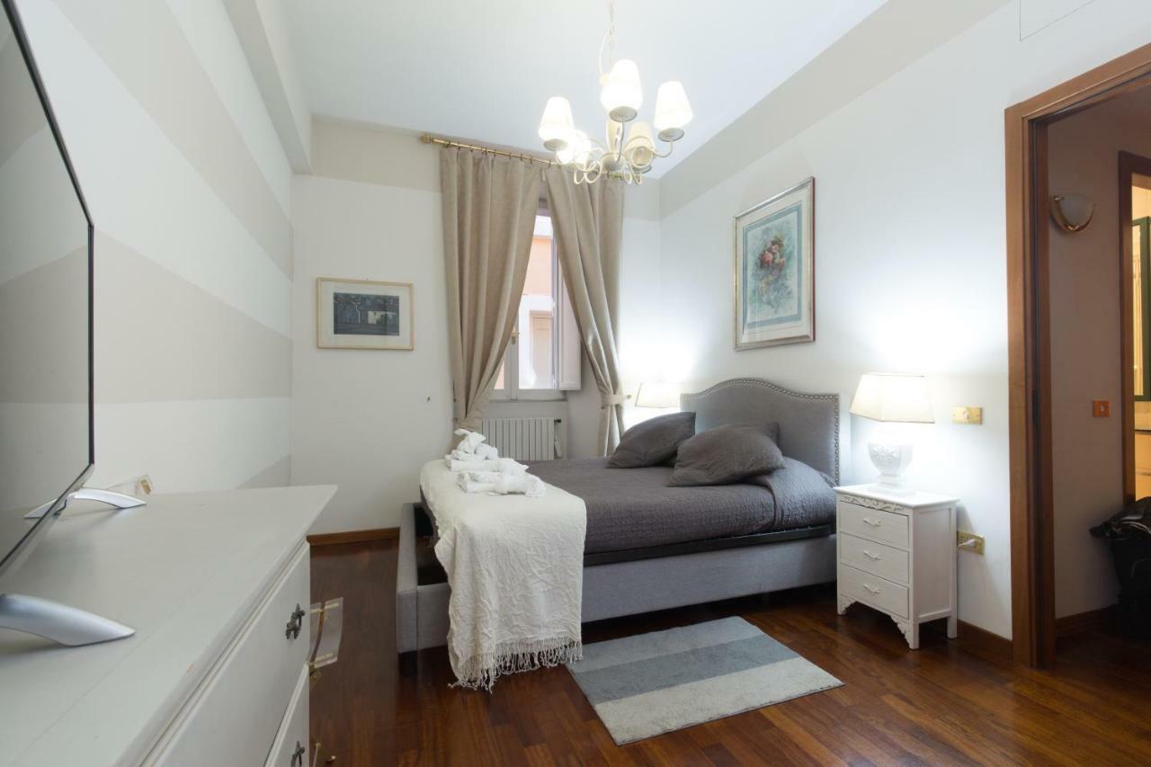 Holidays Banchi Nuovi Apartment Rome